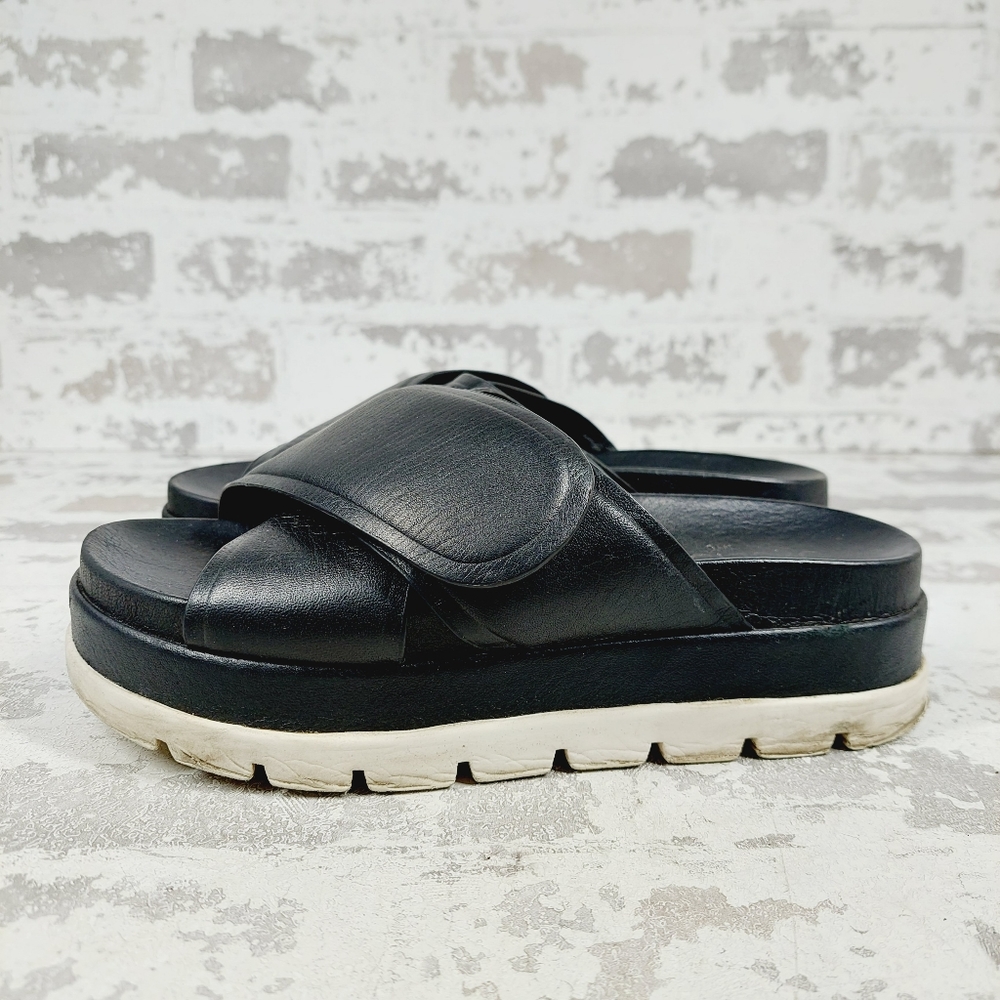 J/SLIDES Bella Minimalist Black Leather Adjustable Strap Platform Sandal D158